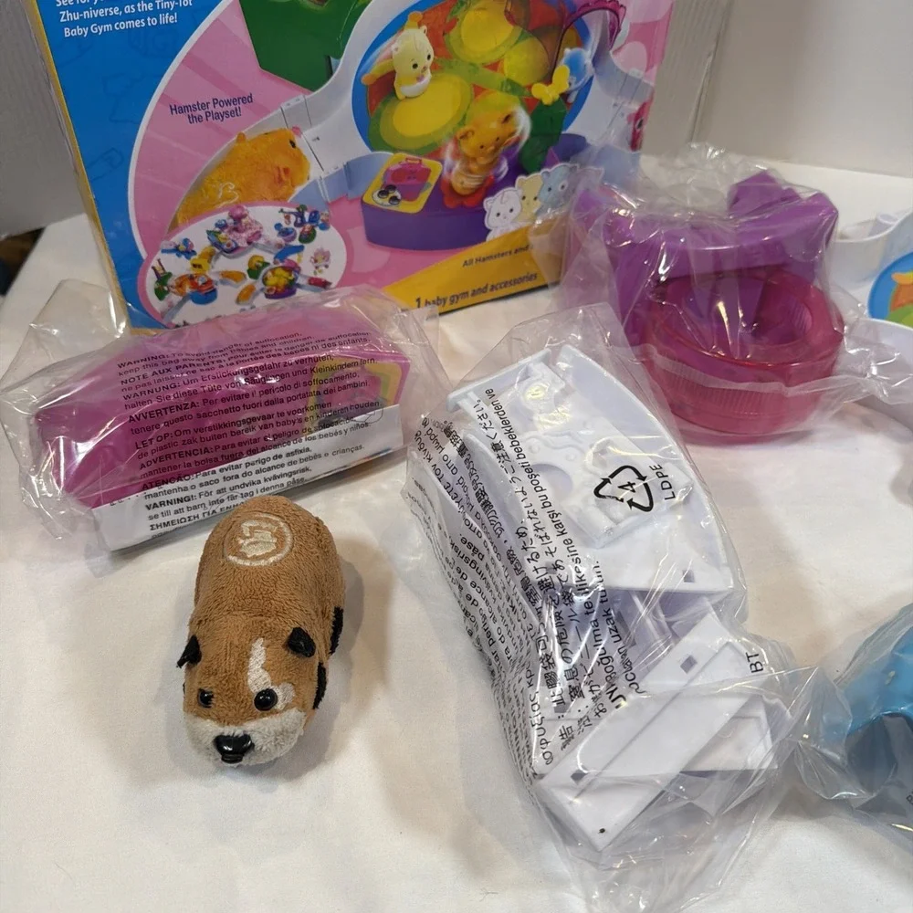 Zhu Zhu‎ Babies Tiny-Tots Baby Gym – NEW + 1 Hamster – Box Damaged